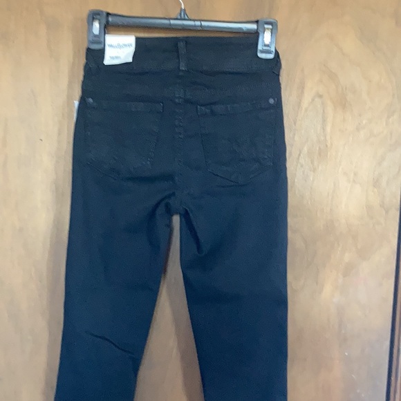 Wallflower ultra fit crop black cuffed jean ultra stretch ultra soft size 1 / 25 - Picture 7 of 17